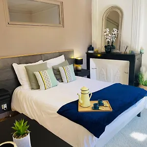 Maison Gabriel - Au Coeur De La Cite Medievale - T3 75m2 , Albertville France